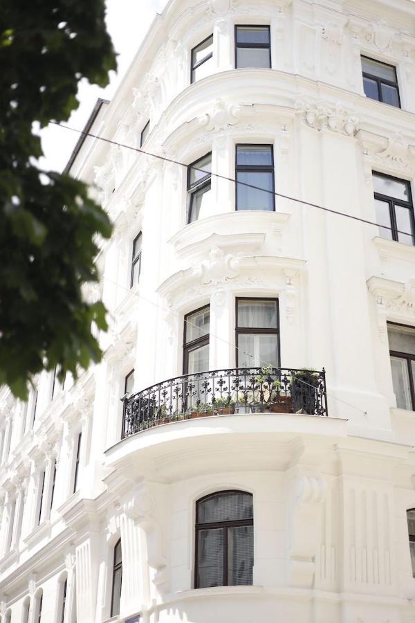 Heymi Zentagasse Apartament *